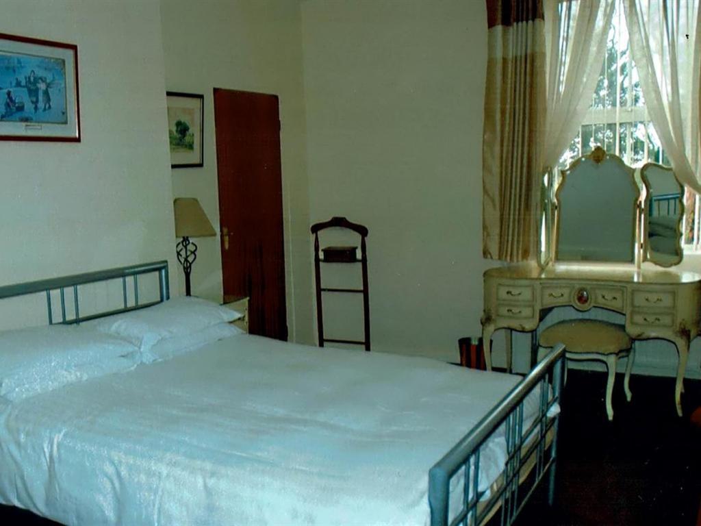 Lodge Blackbulla1lodge *